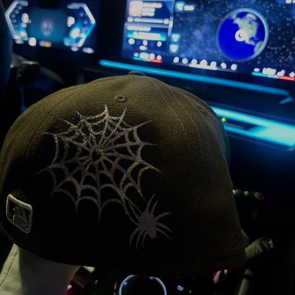 LA Dodgers Fitted Hat w/hand painted Spider Webs & added hardware rivets - Picture 15 of 15
